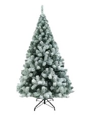 Albero di Natale innevato
