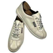 Sneakers Chanel CC pelle di