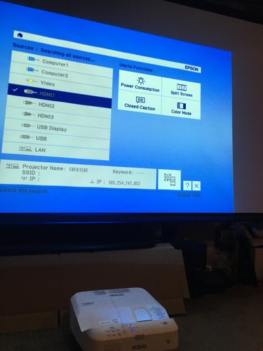 Epson powerlite 680 - **epson,