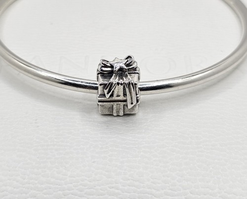 Authentic pandora gift - 🎁,