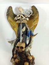 fata les-alpes su teschi