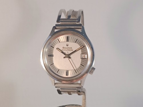 Bulova accutron 7782 - bulova,