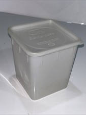 Contenitore per alimenti stile