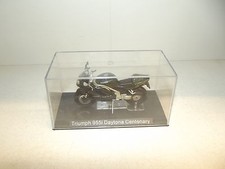 TRIUMPH 955I DAYTONA