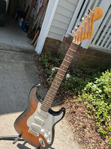 Squier affinity stratocaster - squier,