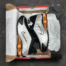 nike shox r4 Negras Y Plateadas