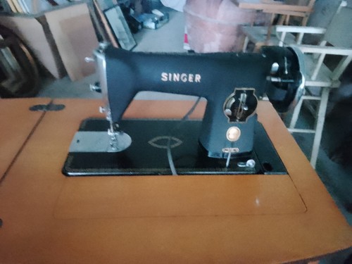 Macchina per cucire singer - macchina, con