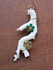 Ciondolo ramo in corallo rosa