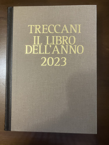 Libro dell anno - dell’anno, treccani