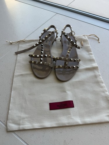 Valentino garavani rockstud - valentino,