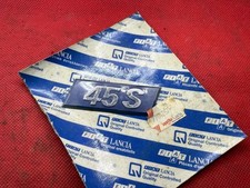 7704267 Emblema Laterale " 45