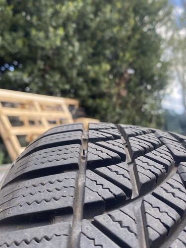 Gomme auto con cerchioni - auto,