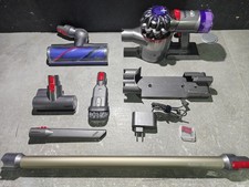 Aspirateur balai Dyson V8