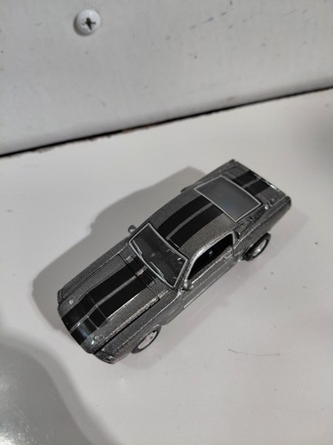 Greenlight pressofuso - 1:64,
