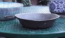 antichissima pentola piatta rame impugnature laterale pezzo antiquariato rurale