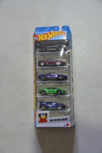 Hot wheels modellini aston - wheels, modellini,