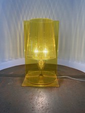 Kartell Take lampada da tavolo