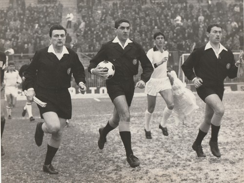 Foto milan cagliari arbitro - cagliari,