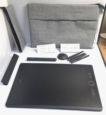 Wacom Intuos Pro L 12" Tavoletta da Disegno PTH-860 + Penne e Accessori USB-C
