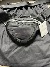 borsa triangolo givechy