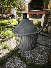 n.6 damigiane da 54litri