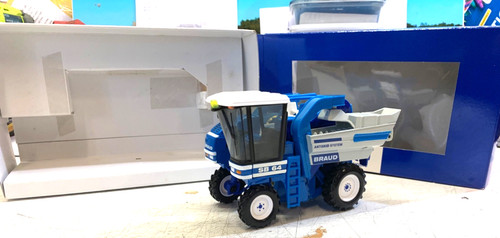 New holland braud sp64 - new, 1:32.braud