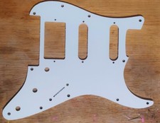 Pickguard Battipenna Stratocaster Floyd Rose HSS Bianco