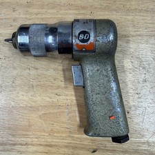 Strumento perno pneumatico