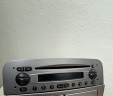 AUTORADIO MP3 E PORTABEVANDE ALFA ROMEO 147 7643301316/ 735299059