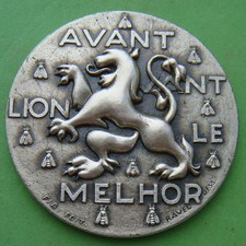 Medaglia argentata animale