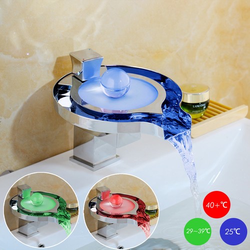 Miscelatore lavabo bagno