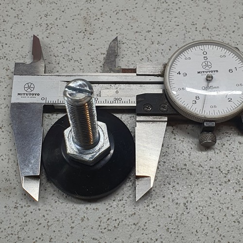 Piedini autolivellanti