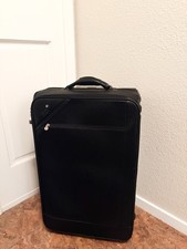 Borsa da viaggio Montblanc in pelle nera tinta unita con ruote