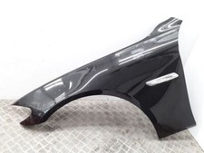 BMW 528i F10 180kW Benzin Saloon 2013 Vorne Links FENDER 6689 Schwarz