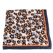 AW5204MOD03 Foulard GUESS