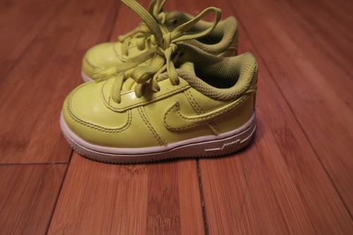 Nike air force - lv8, td