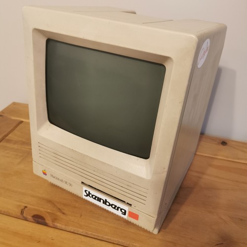 Apple macintosh computer - se/30,