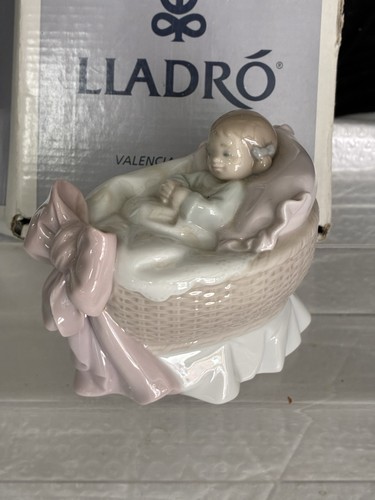 Lladro 6976 treasure - ,