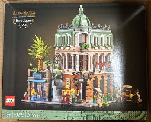 Lego icons boutique hotel - lego,
