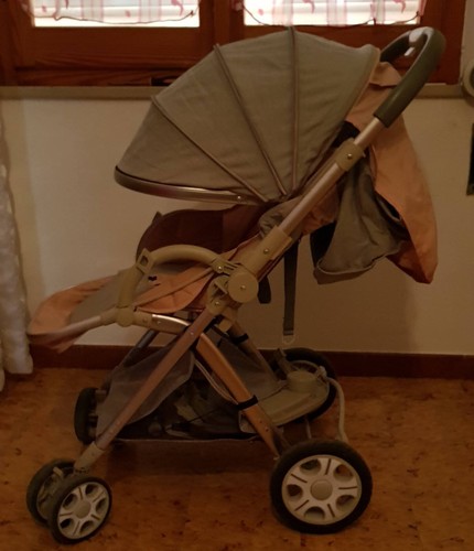 Passeggino leggero come nuovo - come,