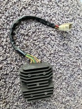 Regolatore/regolatore di