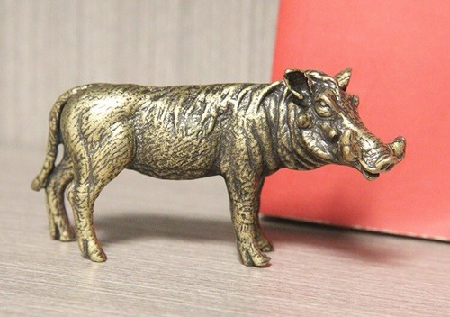 Statua animale cinghiale