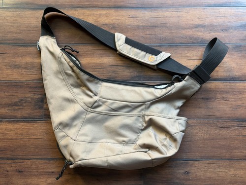 Borsa tracolla lowepro - a,