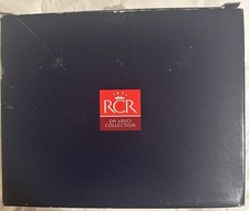 Due calici da vino bianco