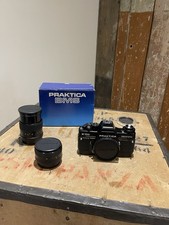 Praktica B100 fotocamera elettronica corpo nero con 2 obiettivi 135 e 50 mm