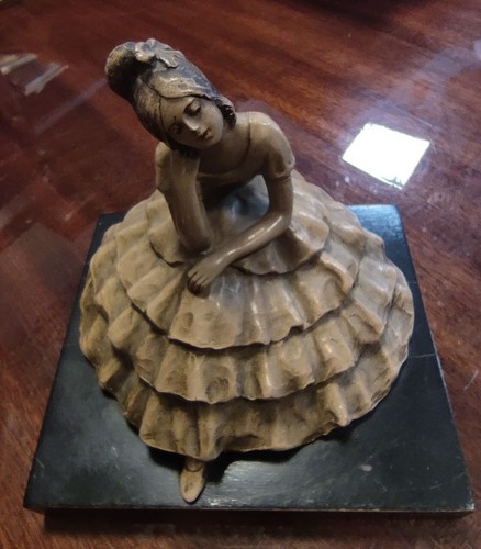 Art deco statuina ceramica - statuina,