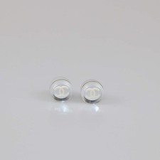 Orecchini Chanel in resina