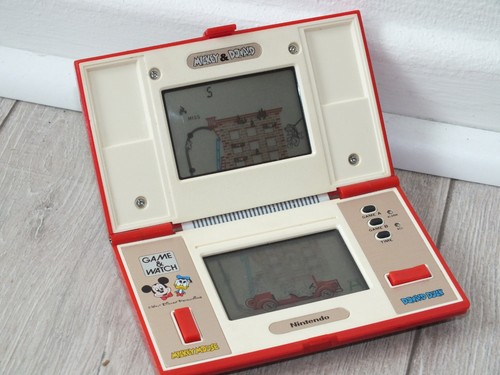 Nintendo game watch dm - &,