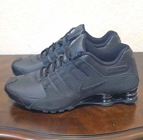 Sneakers basse stringate nuove