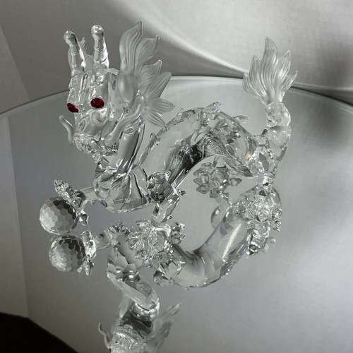 Eccellente figura drago - figura,